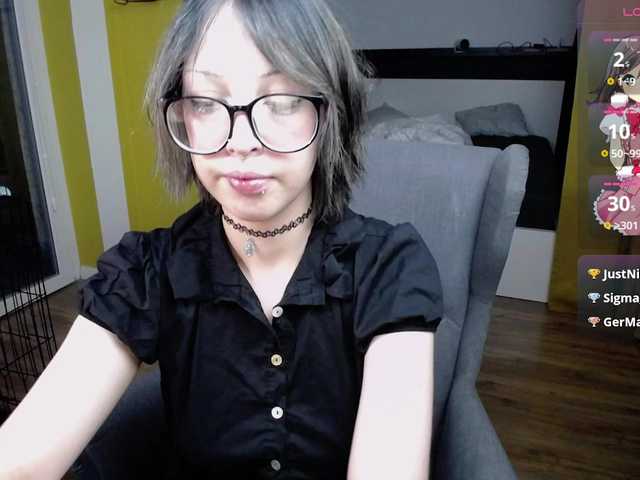 RezeBomb online show from July 12, 7:42 pm