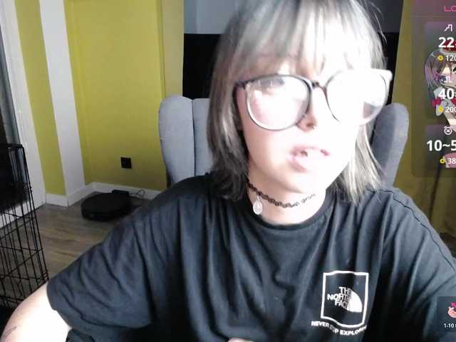RezeBomb online show from July 18, 8:43 pm