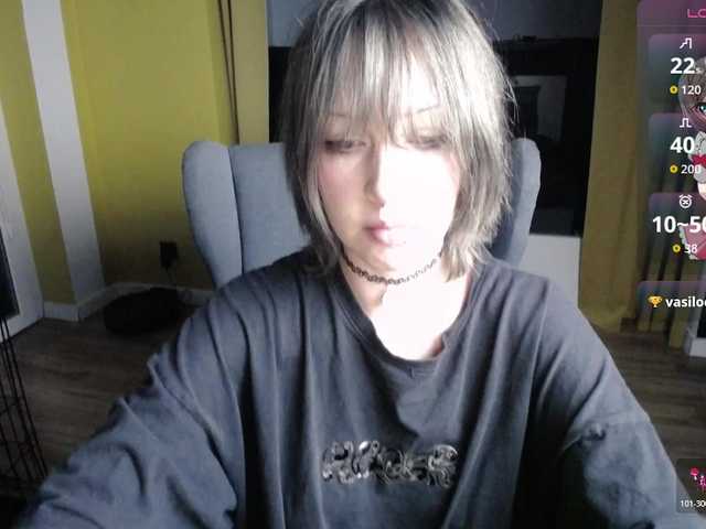 RezeBomb online show from August 12, 8:33 pm