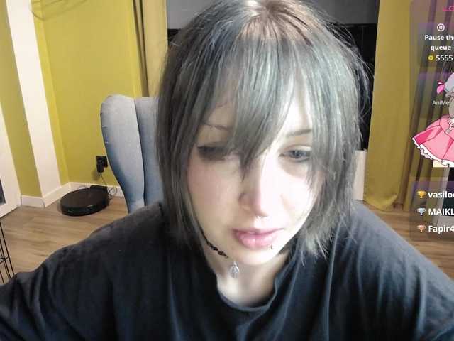 RezeBomb online show from August 12, 10:45 pm
