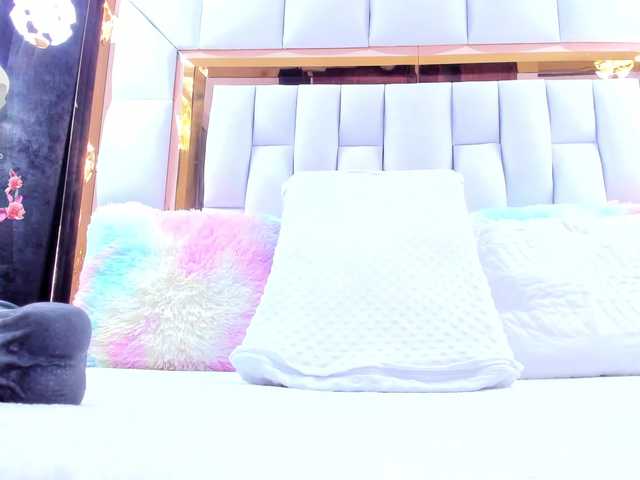 RileySweet online show from August 6, 11:53 am