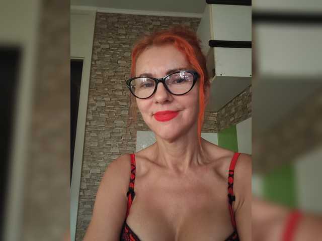 Ritia online show from August 12, 4:15 am