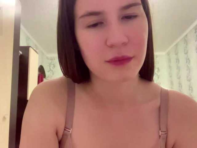 RosalieNied online show from September 10, 1:21 pm
