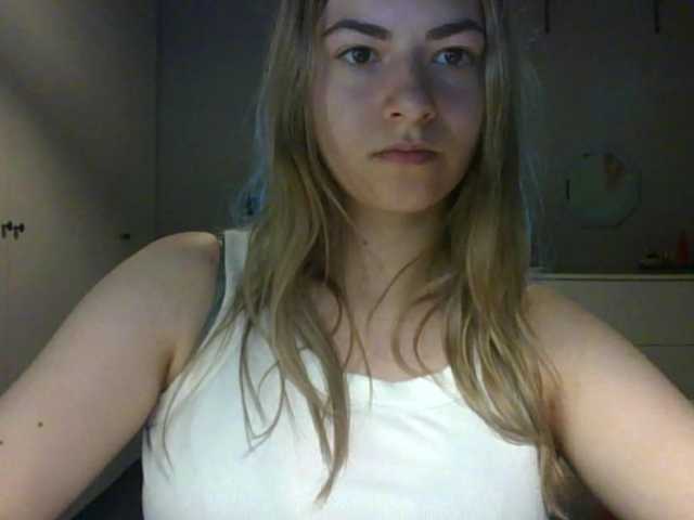 RosieJune online show from July 29, 7:59 am