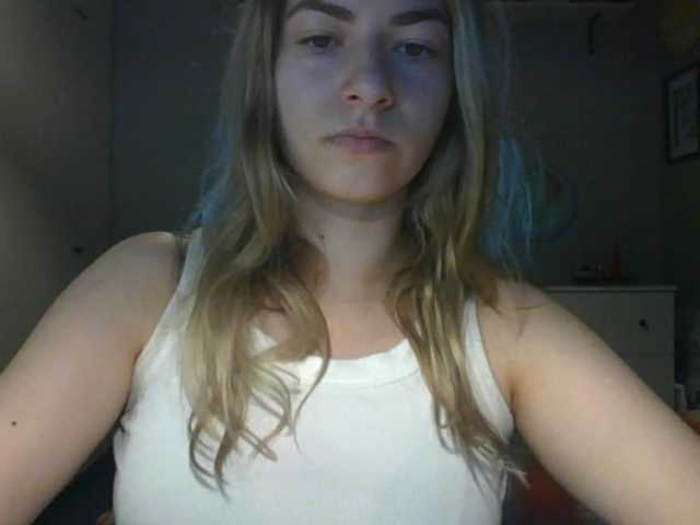 RosieJune online show from July 30, 6:43 am