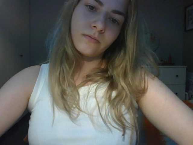 RosieJune online show from July 30, 12:23 pm