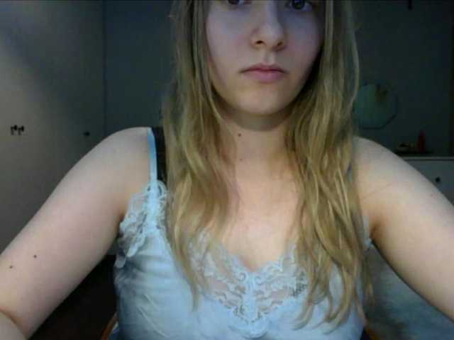 RosieJune online show from August 10, 12:17 pm