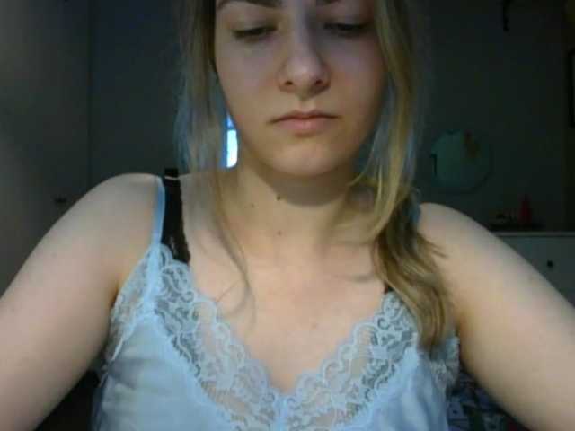 RosieJune online show from August 13, 11:57 am