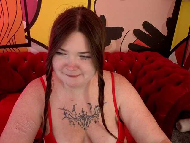 RosieMoons online show from August 9, 3:07 am