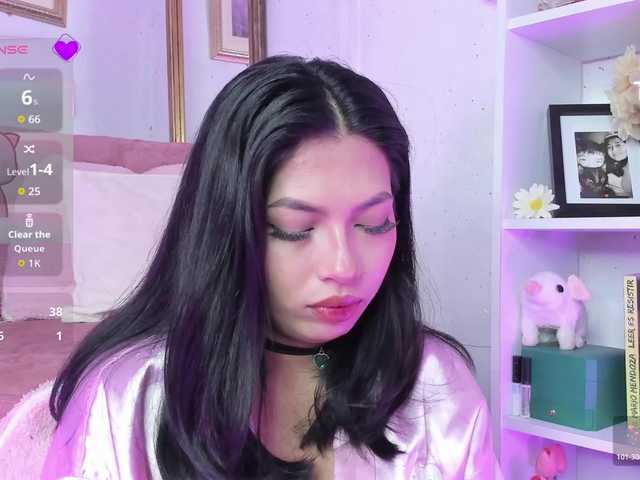 RosieLee online show from June 24, 9:39 pm