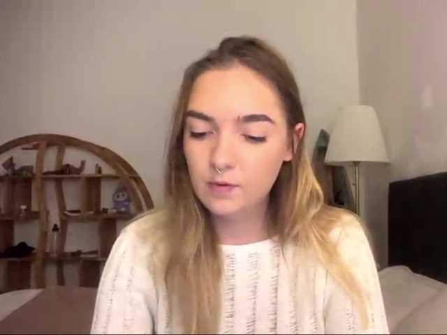 RoxyHorny online show from June 25, 1:25 pm