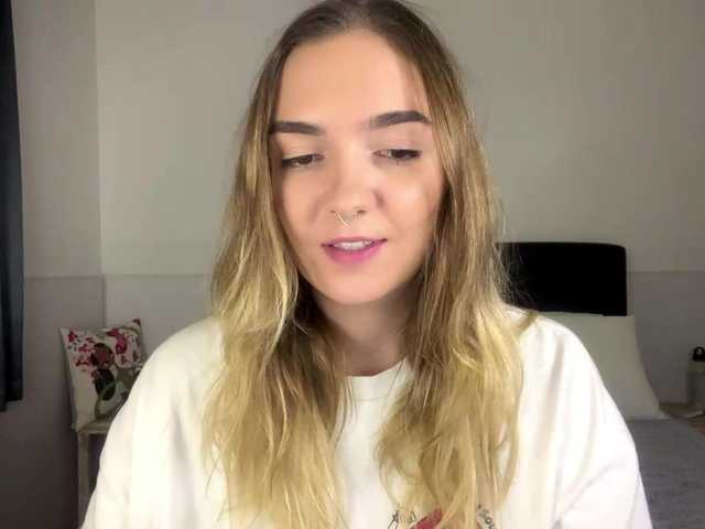 RoxyHorny online show from July 18, 2:18 pm