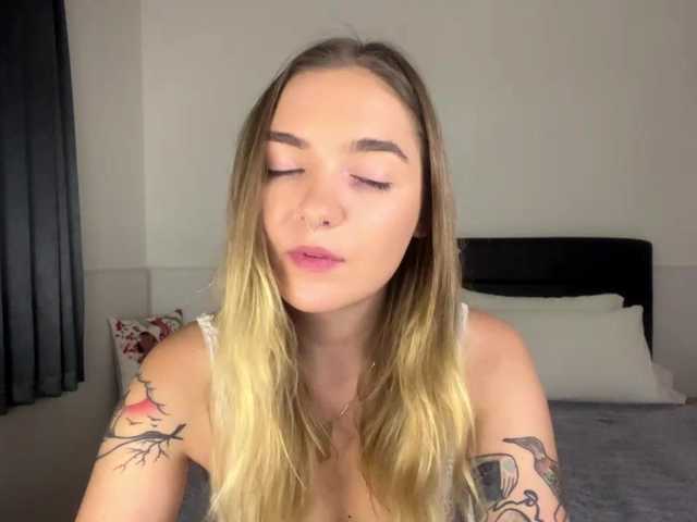 RoxyHorny online show from July 23, 2:41 pm
