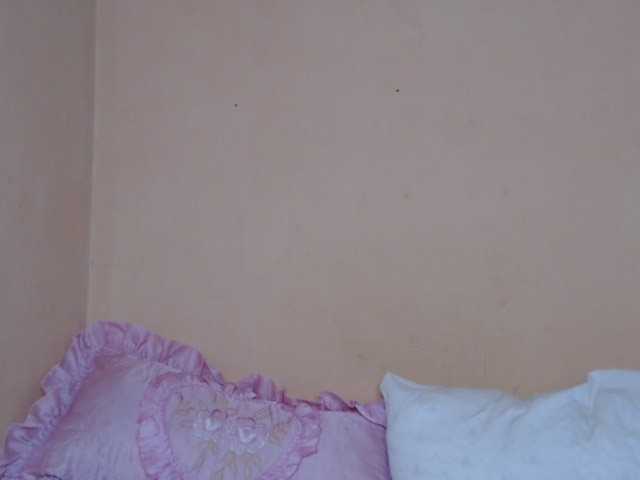 Rsylvie online show from August 9, 1:34 pm