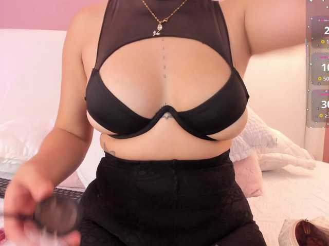 Saandy online show from July 31, 11:49 am