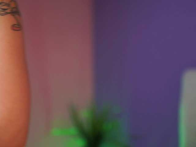 SabrinaHope online show from August 7, 5:40 am