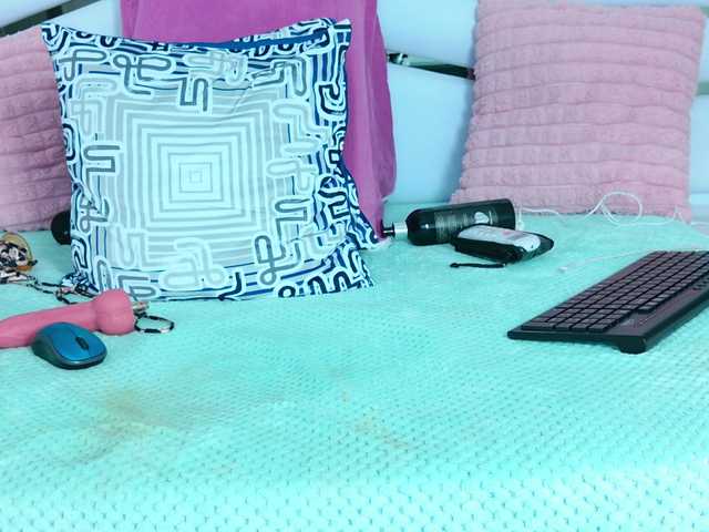 SabrinnaTaylor online show from August 11, 11:51 pm