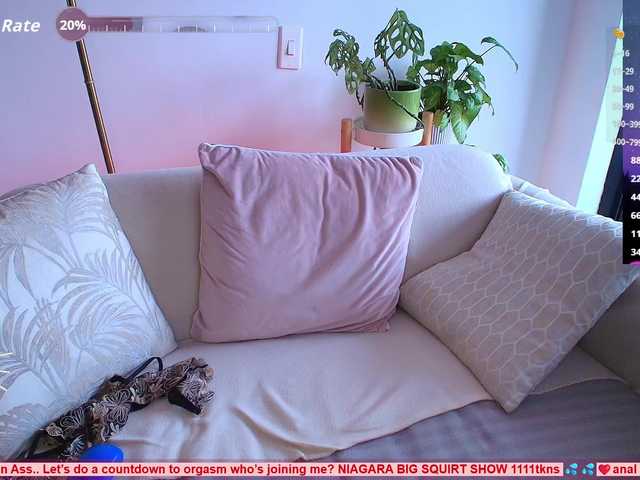 SallyeLeins online show from September 4, 10:47 pm
