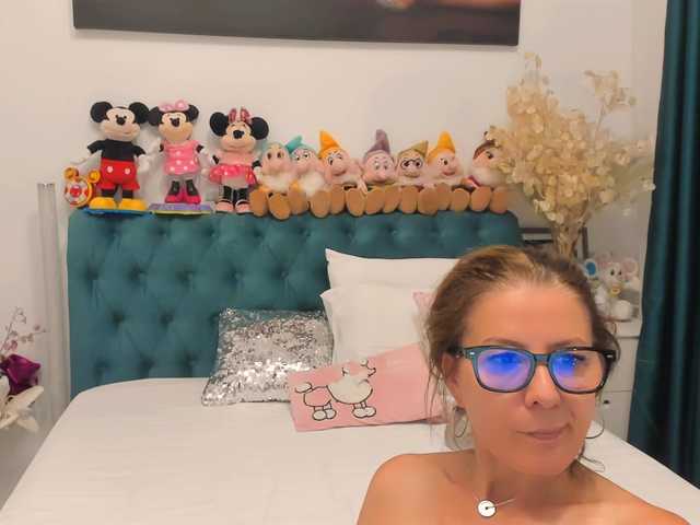 SalomeJade online show from July 30, 8:32 am