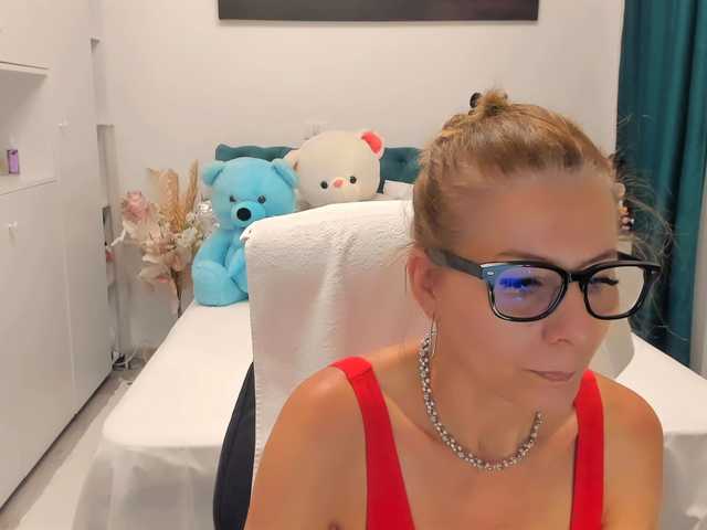 SalomeJade online show from August 2, 5:47 am