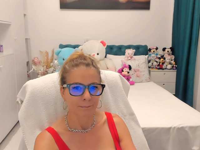 SalomeJade online show from August 2, 6:53 am