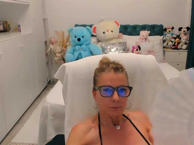 SalomeJade online show from August 9, 12:22 am