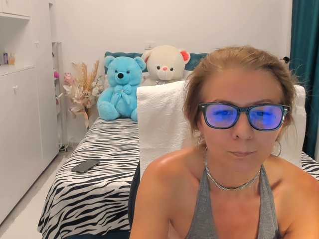SalomeJade online show from August 12, 8:16 am