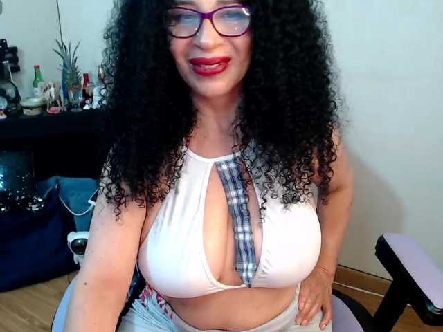 SalomeX online show from June 14, 9:12 pm