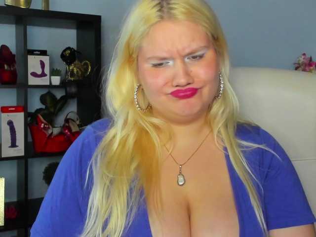 SamanthaDarling online show from July 27, 4:45 pm