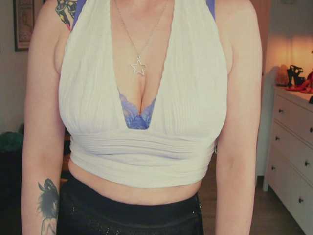 SandyMISS online show from July 14, 9:15 pm