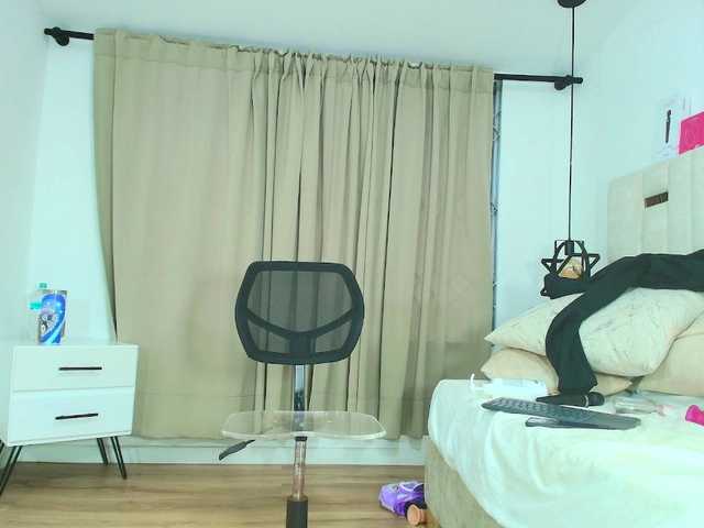 Sara-BigAss online show from August 14, 10:46 pm