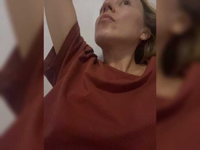 Sara6969 online show from August 11, 6:54 pm