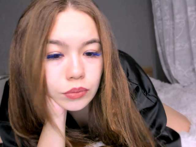 SaraKox online show from August 10, 11:50 pm