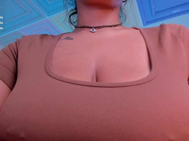 sarahyates online show from July 29, 10:44 am