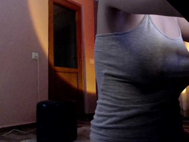 SarinnnaLuv online show from July 14, 9:37 pm