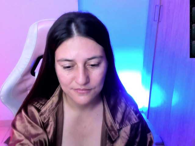 Saskyaajohnson online show from August 9, 1:39 am