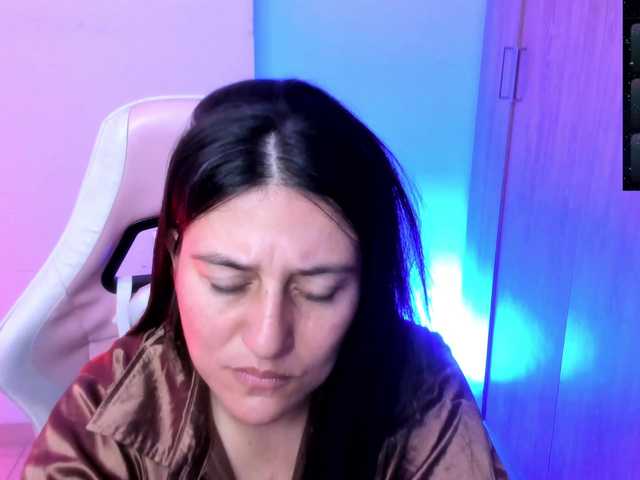 Saskyaajohnson online show from August 9, 2:56 am