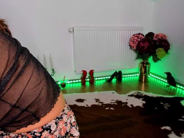 SatyneQueen online show from August 14, 2:21 pm