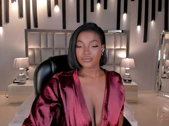 SavannahStorm online show from August 3, 9:38 am