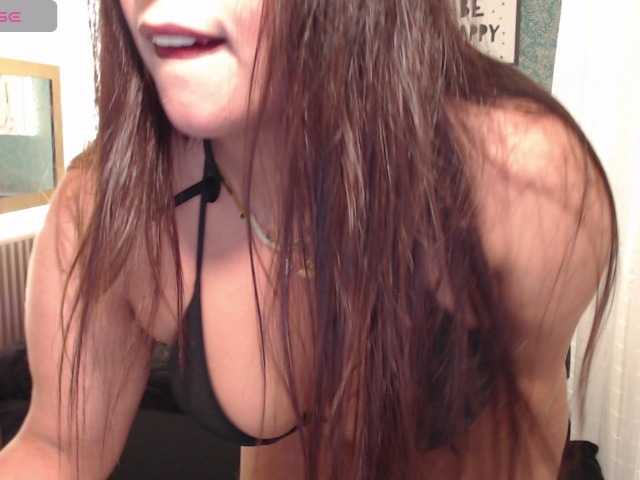 Scarlett-vaneee online show from September 7, 8:15 pm