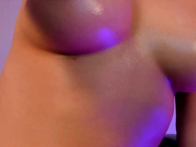 ScarlettBlaze online show from August 8, 4:29 pm