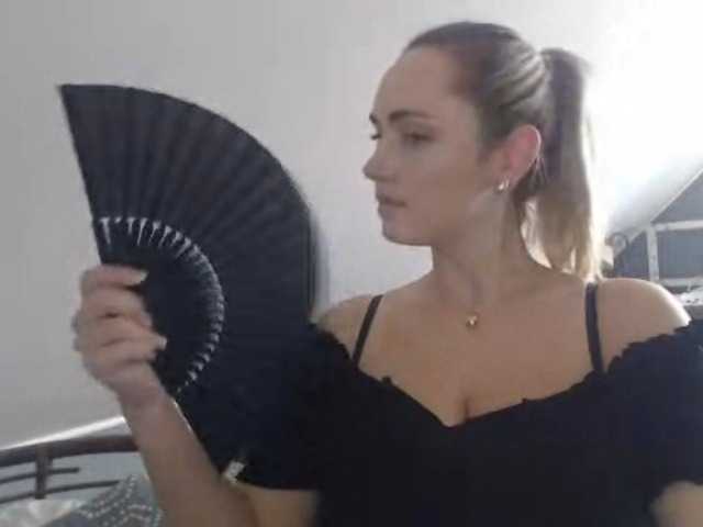 ScarlettXQueen online show from August 5, 11:52 am