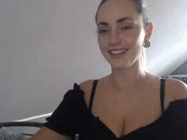 ScarlettXQueen online show from August 13, 10:29 am