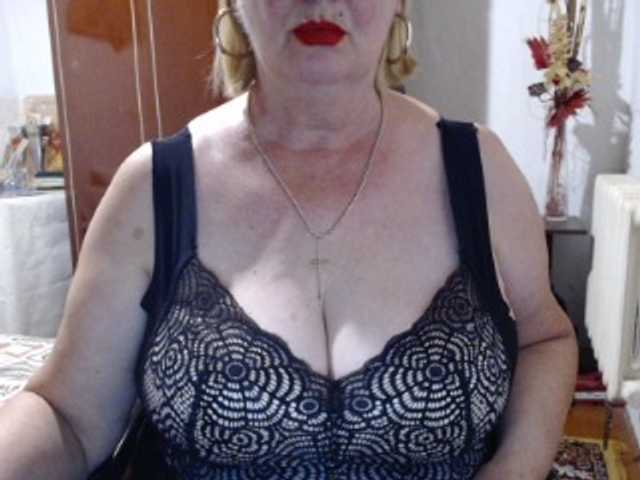 Secretfox online show from July 29, 3:08 pm