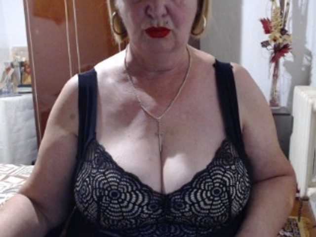 Secretfox online show from August 1, 1:55 am