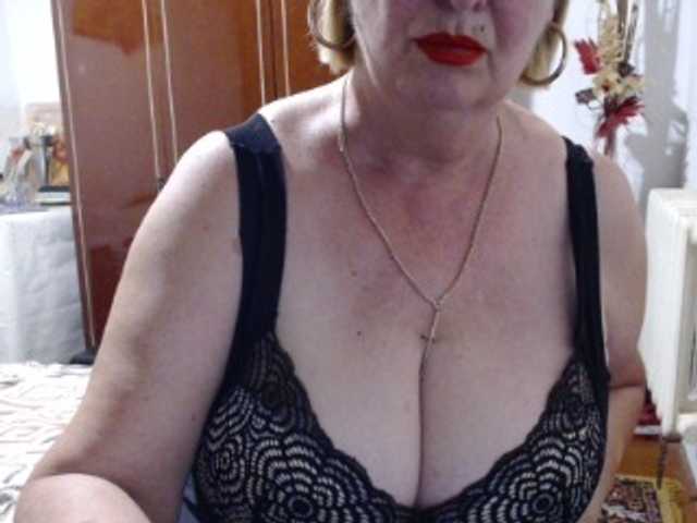Secretfox online show from August 1, 9:10 pm
