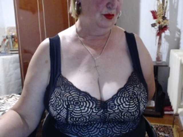Secretfox online show from August 2, 10:06 pm