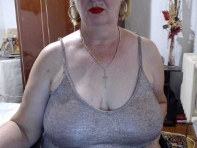 Secretfox online show from August 8, 6:02 am