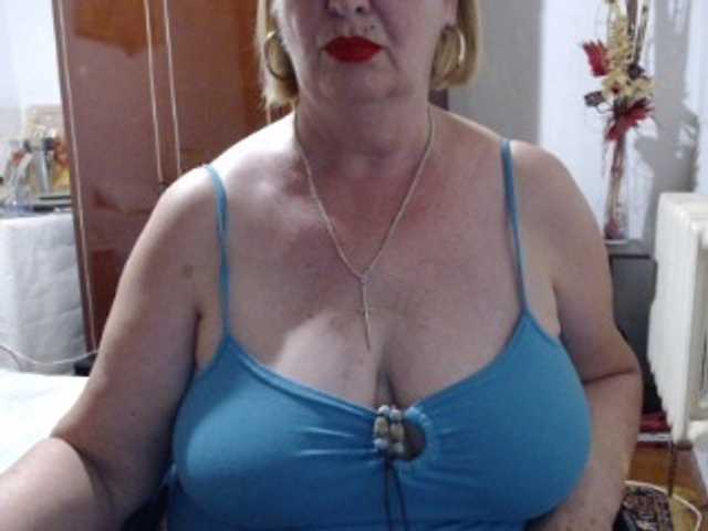 Secretfox online show from August 11, 10:50 am