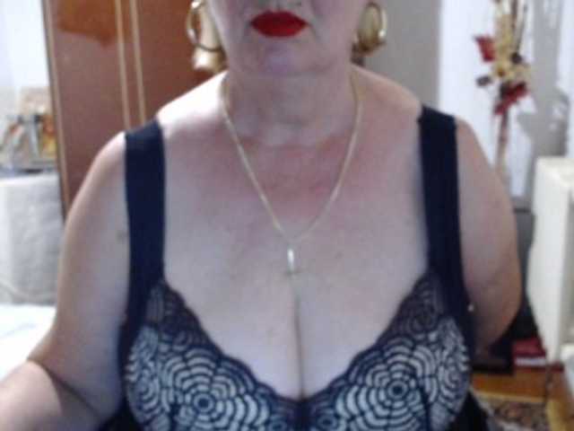 Secretfox online show from August 14, 6:55 pm